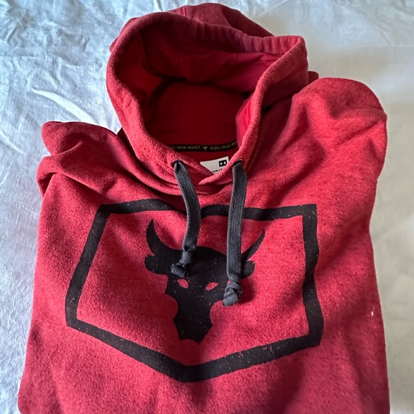 Under Armor Men’s Hooded Sweatshirt - Picture 5 of 5